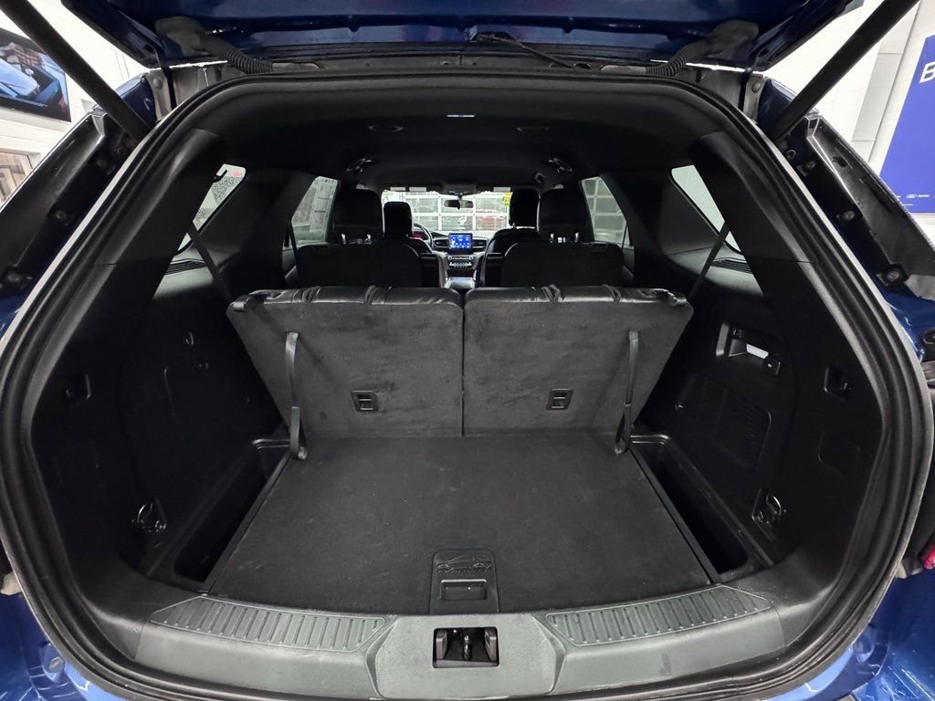 Certified 2020 Ford Explorer XLT w/ Equipment Group 202A image 28