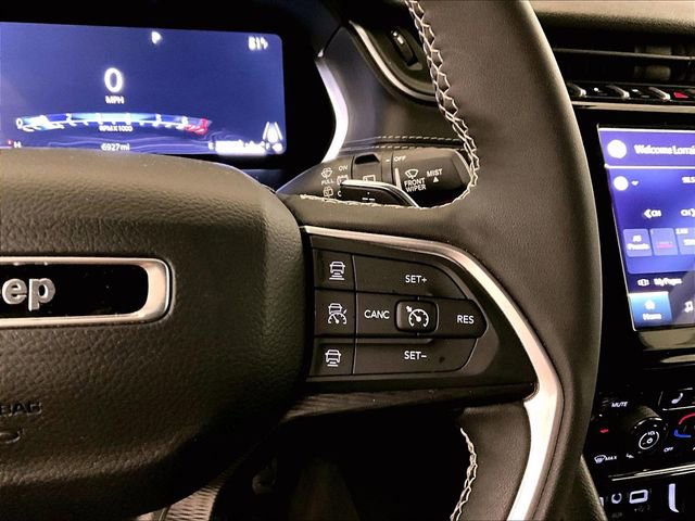 Used 2025 Jeep Grand Cherokee Laredo X w/ Luxury Tech Group I AWD/4WD image 18