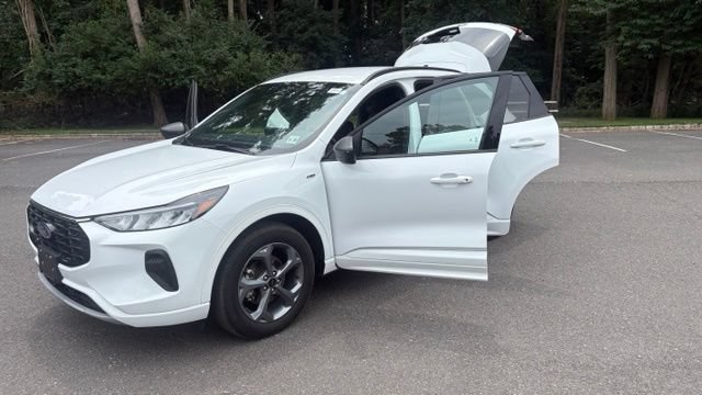 Certified 2023 Ford Escape ST-Line w/ Tech Pack #1 AWD/4WD image 15