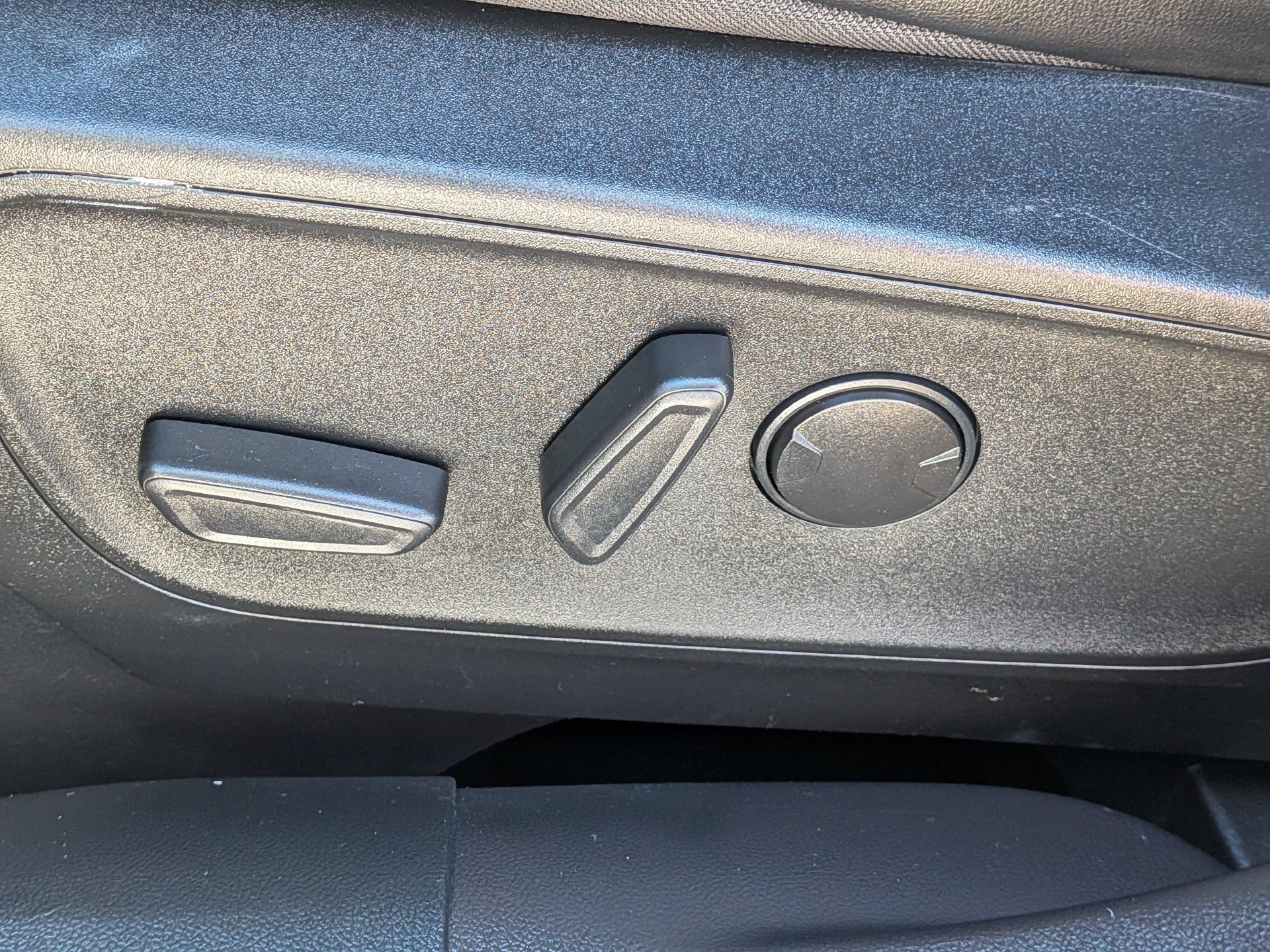 Certified 2023 Ford Escape ST-Line w/ Tech Pack #1 FWD image 23