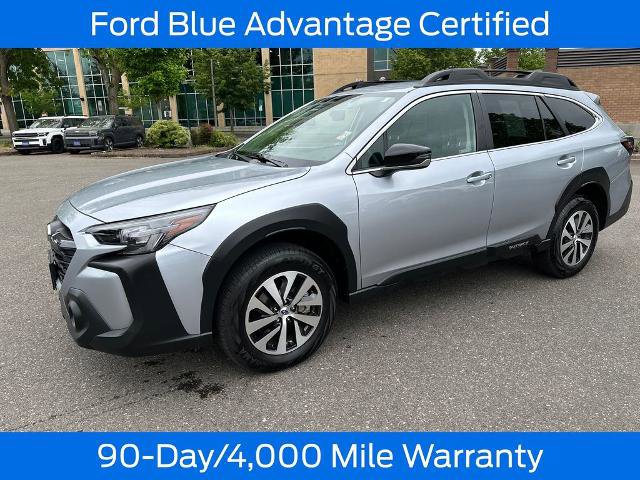 Used 2025 Subaru Outback Premium AWD/4WD image 3