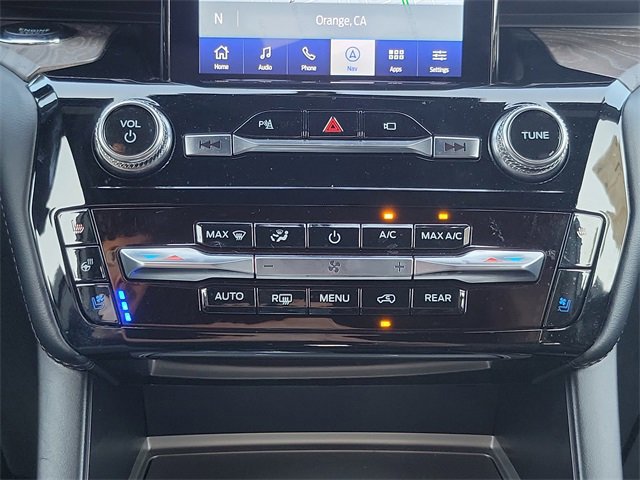 Certified 2023 Ford Explorer Platinum w/ Technology Package image 16