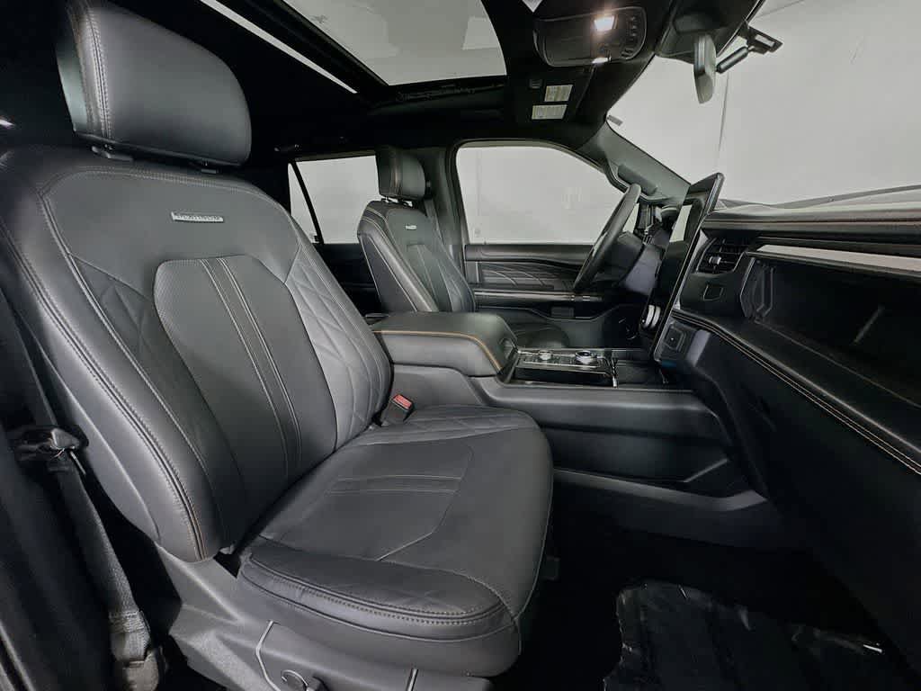 Certified 2022 Ford Expedition Max Platinum AWD/4WD image 14