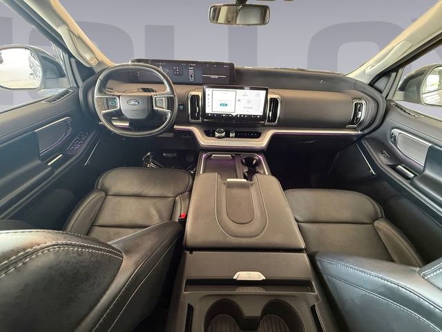 Certified 2025 Ford Expedition Platinum AWD/4WD image 12