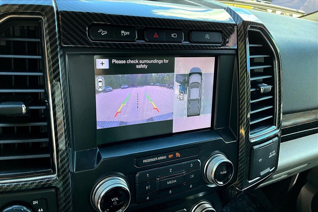 Certified 2019 Ford F150 Lariat w/ Equipment Group 502A Luxury AWD/4WD image 17