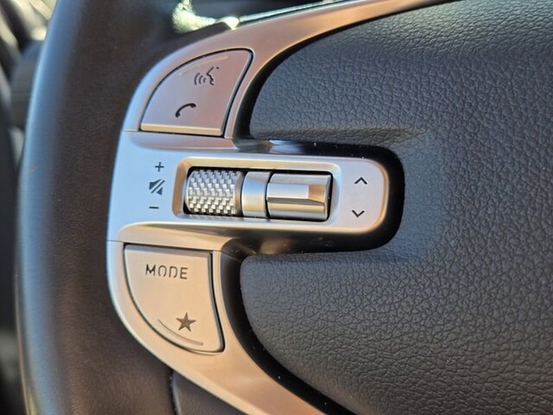 Used 2021 Genesis GV80 2.5T w/ Prestige Package 04 image 36