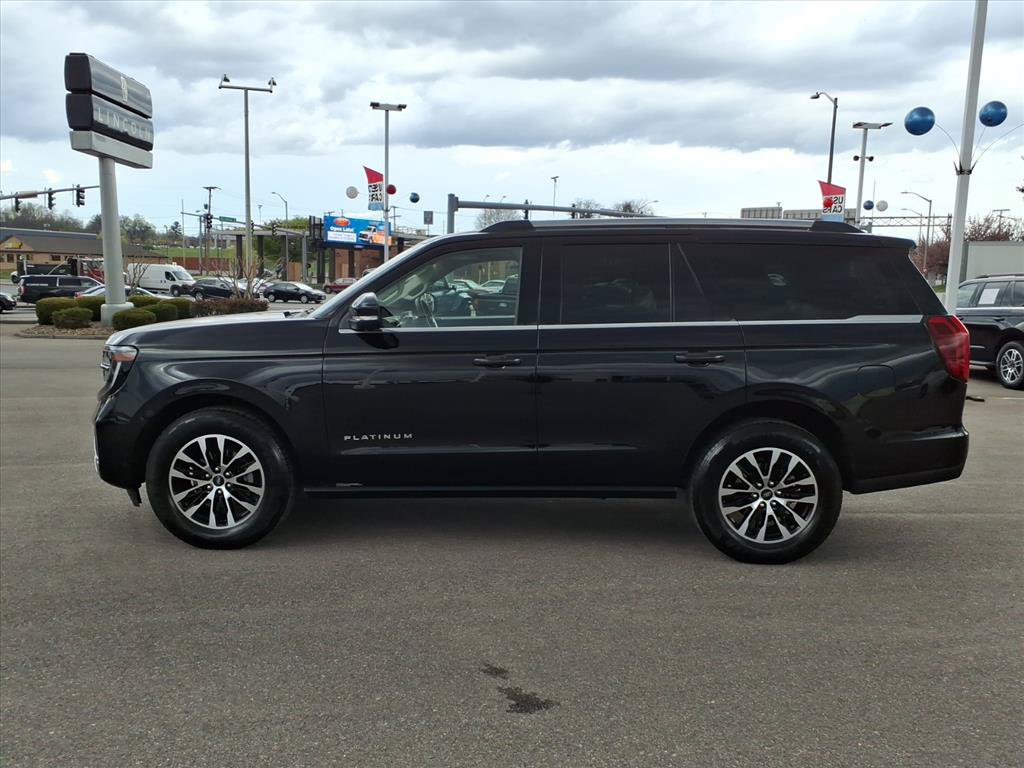 Certified 2025 Ford Expedition Platinum AWD/4WD image 2