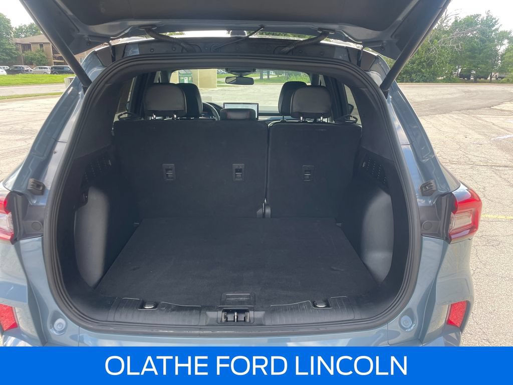 Certified 2023 Ford Escape ST-Line Elite w/ Premium Technology Package AWD/4WD image 25