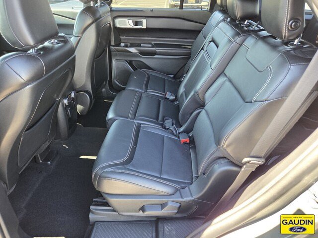 Certified 2020 Ford Explorer ST w/ Premium Technology Package AWD/4WD image 12