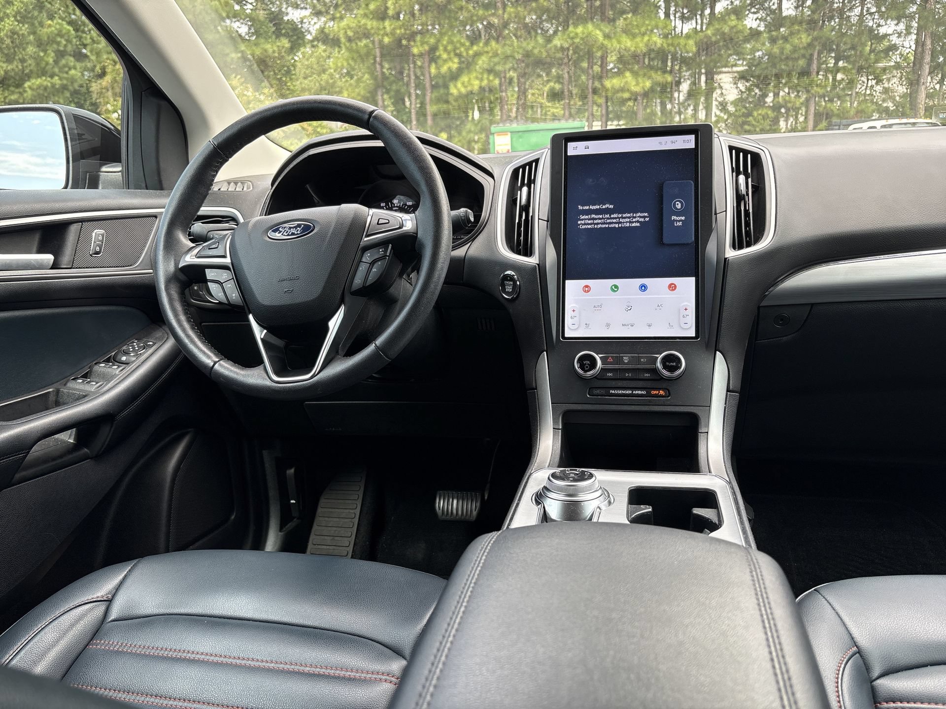 Certified 2022 Ford Edge SEL w/ Sport Appearance Package AWD/4WD image 2
