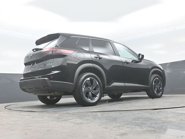 Used 2025 Nissan Rogue SV AWD/4WD image 22