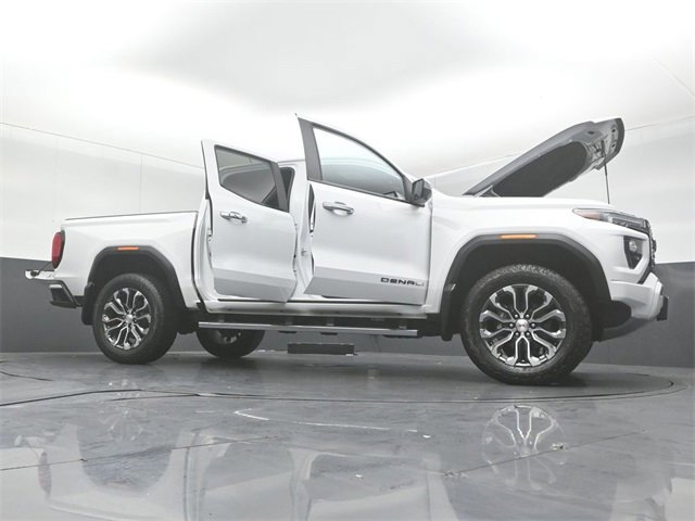 Used 2023 GMC Canyon Denali image 54
