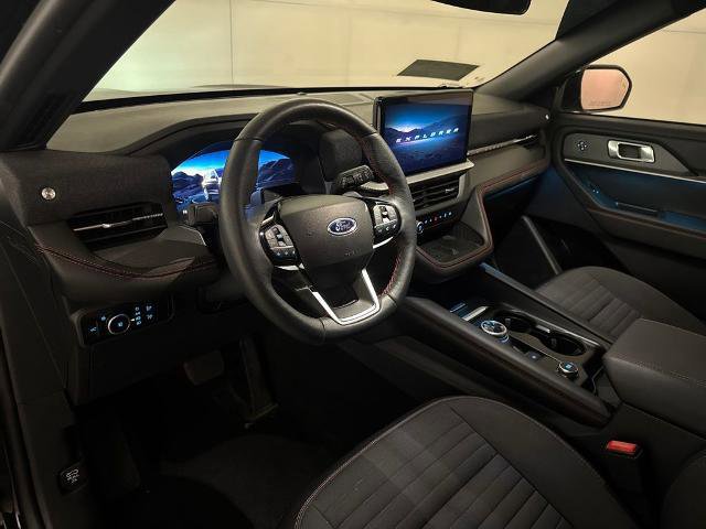Certified 2025 Ford Explorer ST-Line w/ Premium Package image 8