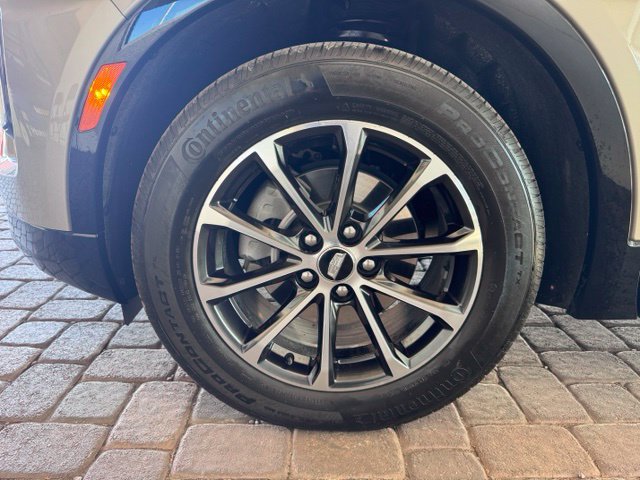 Used 2024 Cadillac XT4 Sport w/ Cold Weather Package FWD image 26