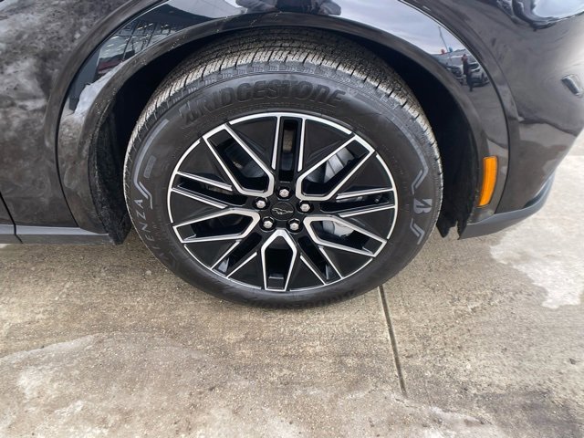 Certified 2025 Ford Mustang Mach-E Premium image 11