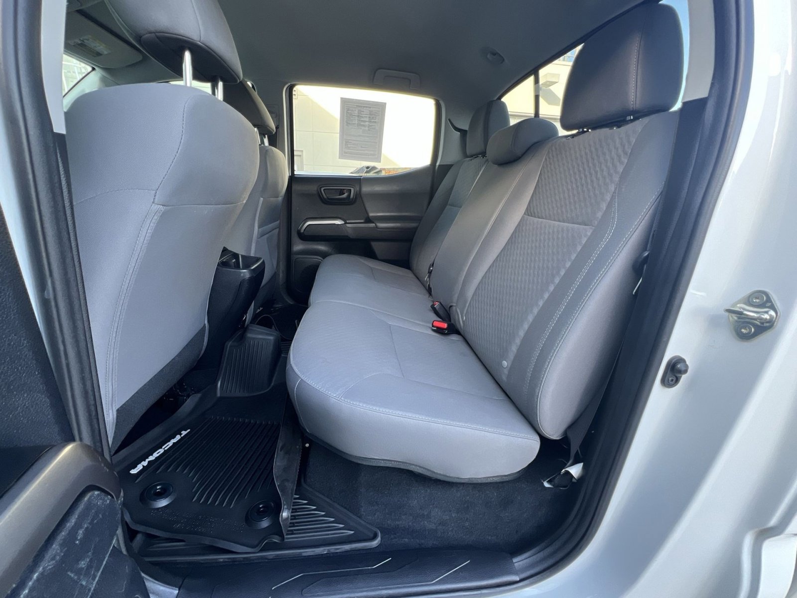 Used 2020 Toyota Tacoma SR5 image 24