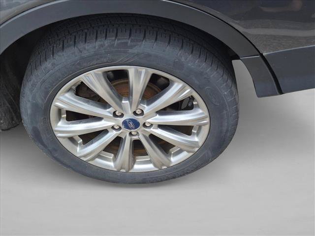 Certified 2018 Ford Escape Titanium AWD/4WD image 9