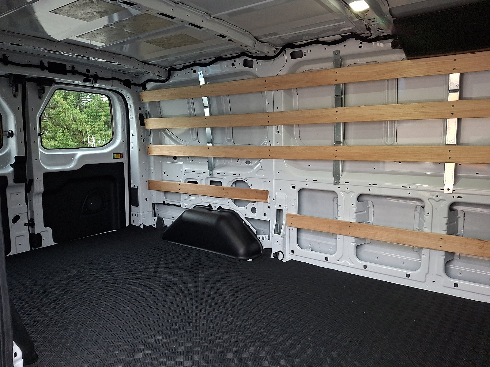 Certified 2025 Ford Transit 250 Low Roof w/ Exterior Upgrade Package RWD image 11