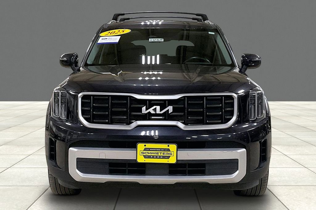 Used 2025 Kia Telluride S image 3