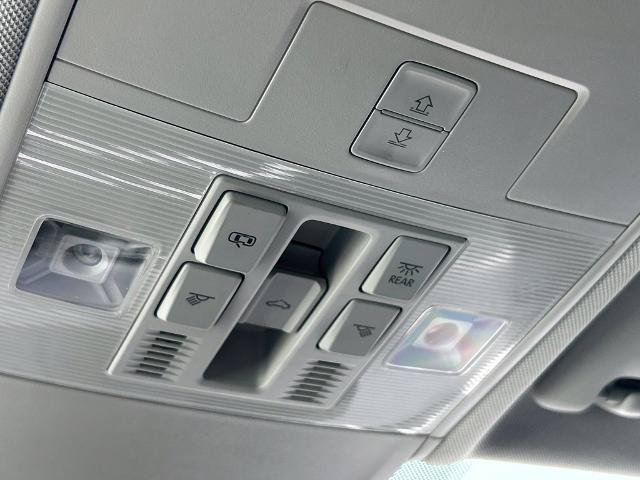 Used 2022 Volkswagen Tiguan SE FWD image 40