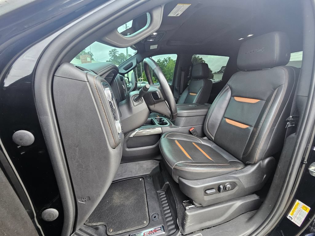 Used 2022 GMC Sierra 1500 AT4 w/ AT4 Preferred Package AWD/4WD image 4