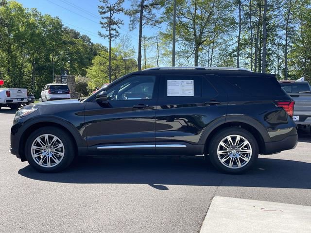 Certified 2025 Ford Explorer Platinum image 2