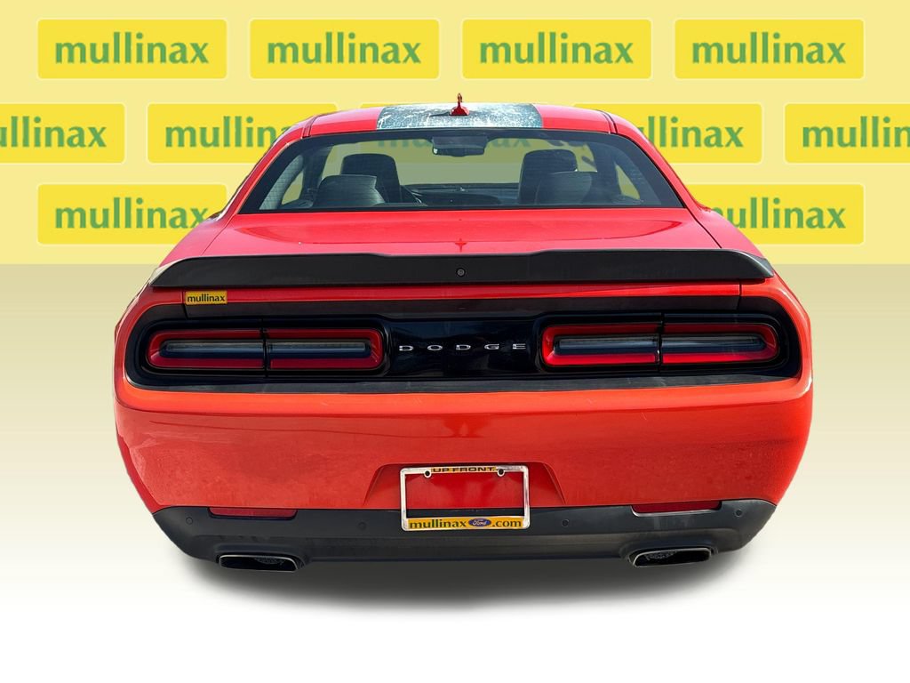 Used 2017 Dodge Challenger SXT Plus RWD image 8