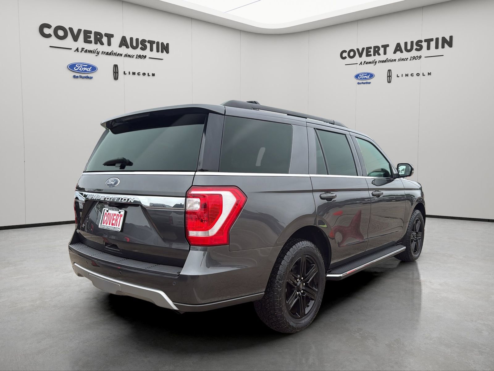 Certified 2021 Ford Expedition XLT RWD image 5