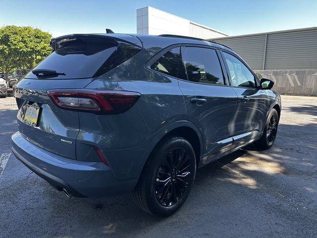 Certified 2023 Ford Escape ST-Line Elite w/ Premium Technology Package AWD/4WD image 5