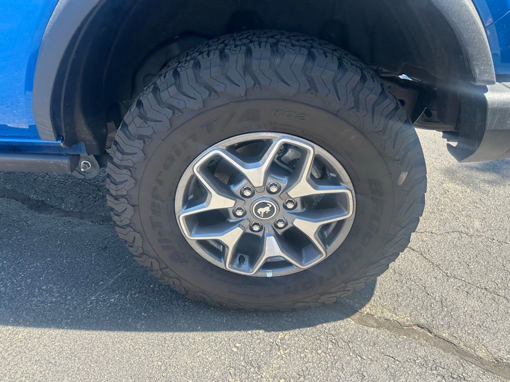 Certified 2025 Ford Bronco Badlands AWD/4WD image 9