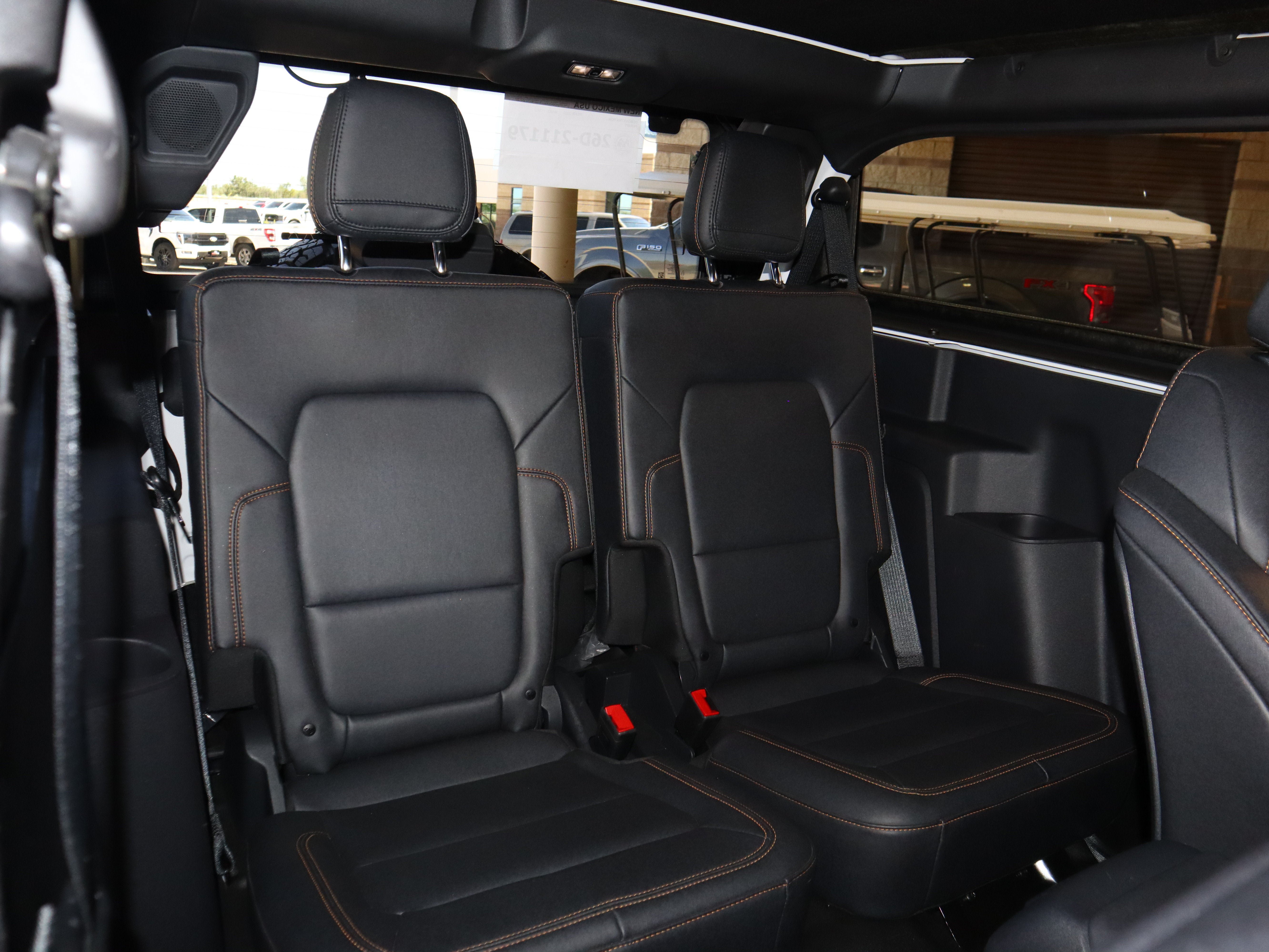 Certified 2023 Ford Bronco Badlands w/ Sasquatch Package AWD/4WD image 35