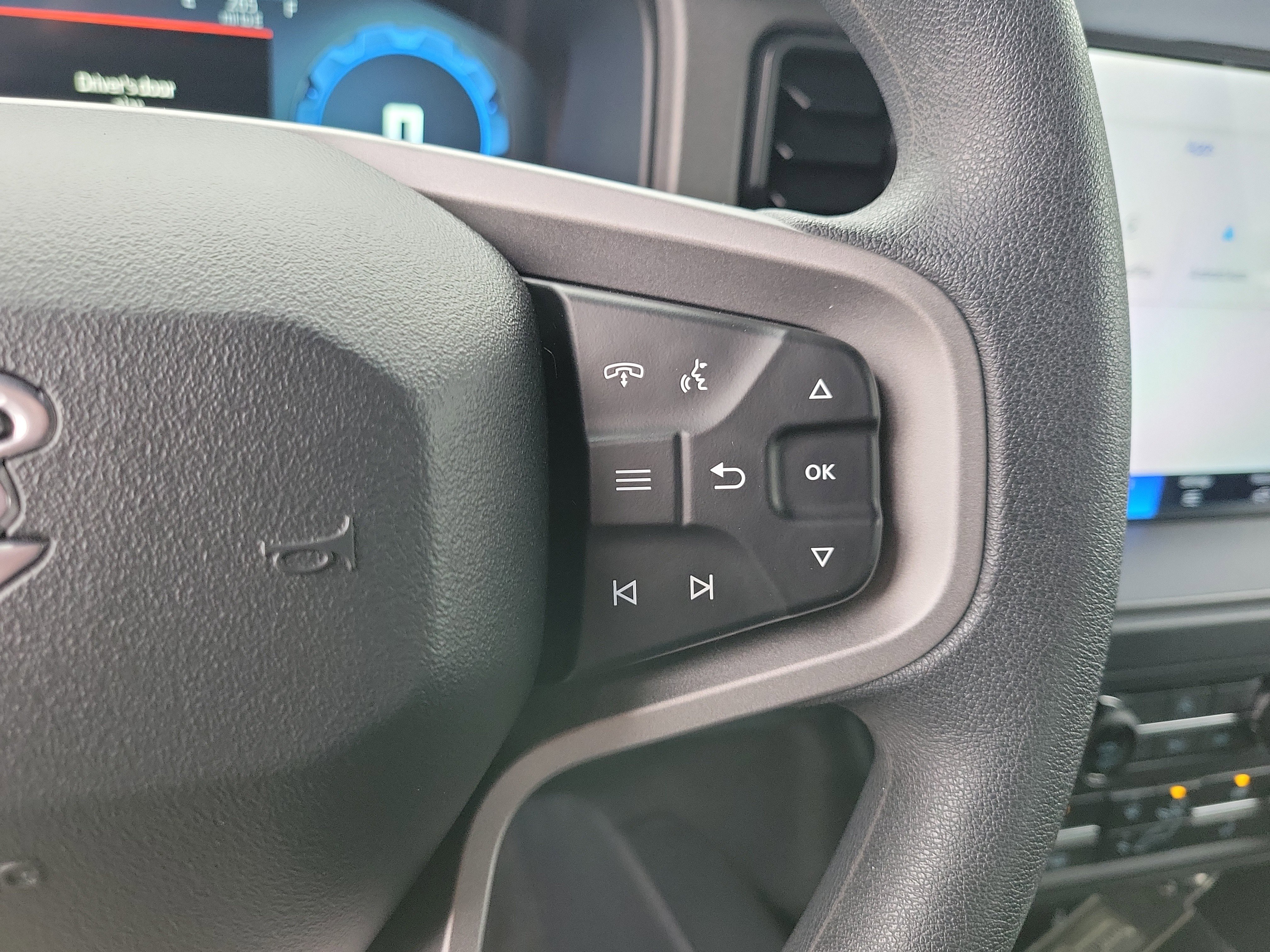 Certified 2025 Ford Bronco 4-Door AWD/4WD image 7