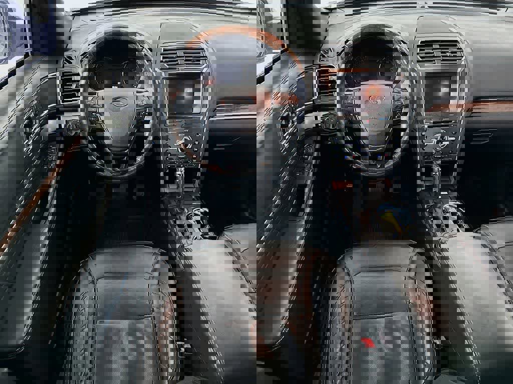 Certified 2017 Ford Explorer Platinum image 13