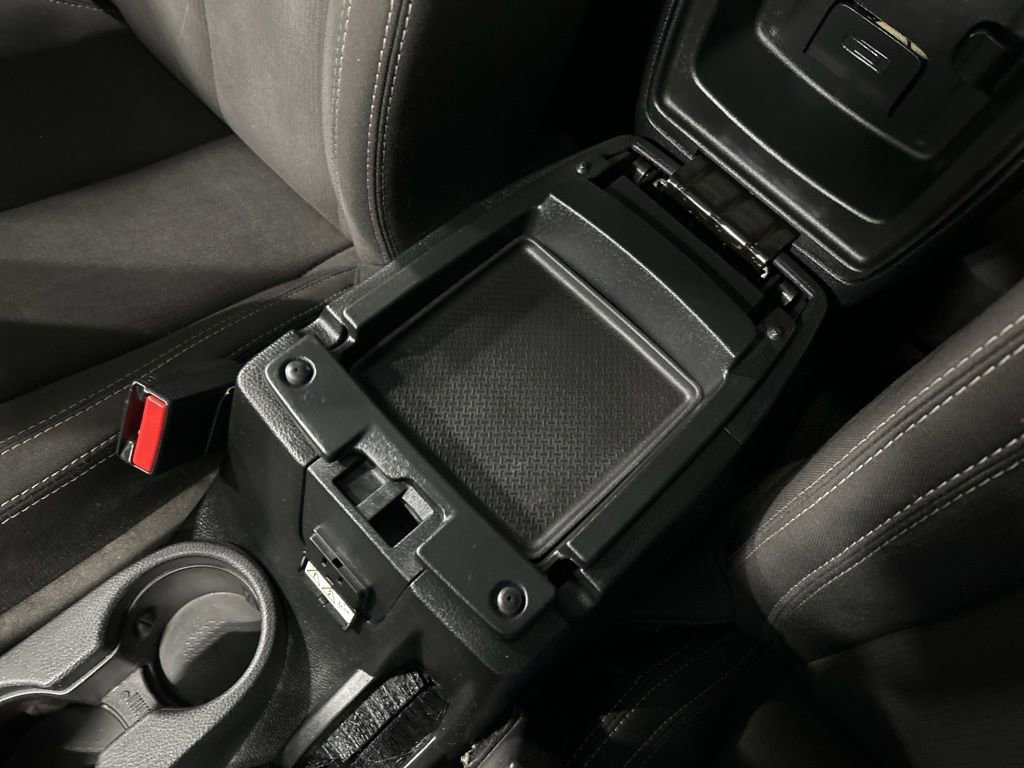 Used 2017 Jeep Wrangler Unlimited Sahara image 20