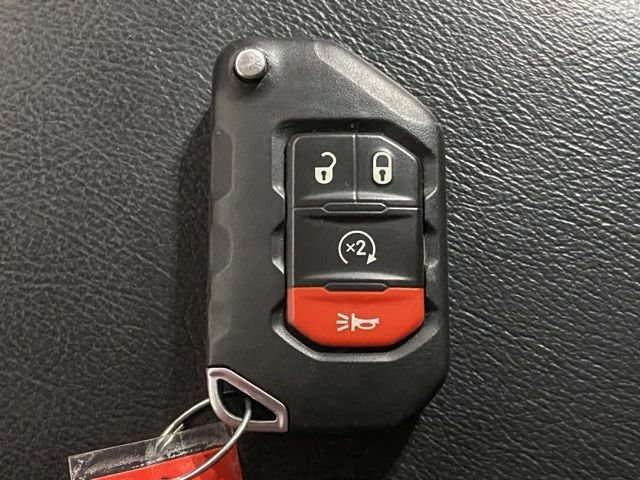 Used 2023 Jeep Gladiator Overland w/ Popular Equipment Package AWD/4WD image 28