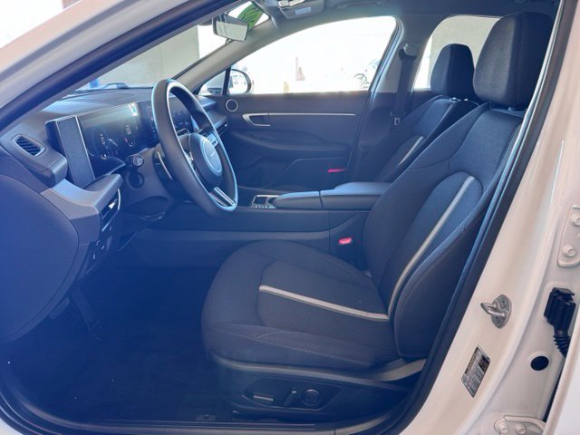 Used 2025 Hyundai Sonata SEL FWD image 9