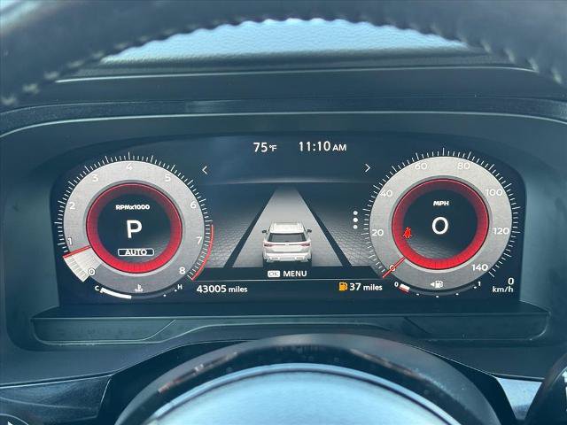 Used 2023 Nissan Pathfinder Platinum AWD/4WD image 16