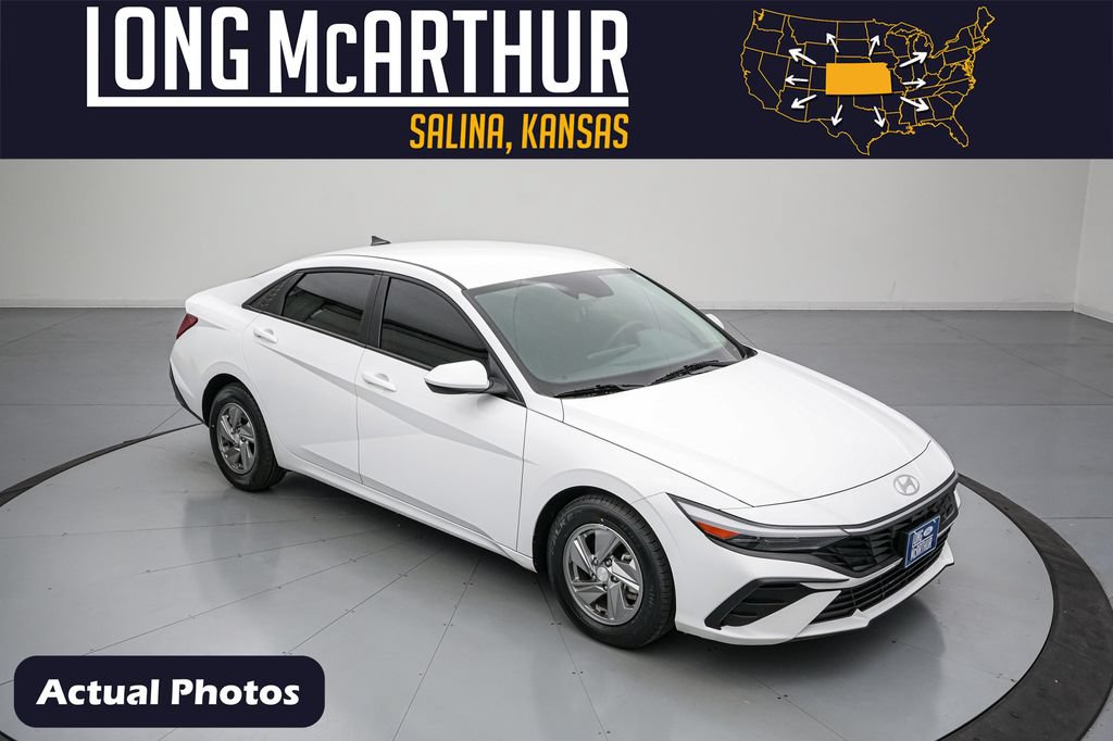 Used 2025 Hyundai Elantra SE