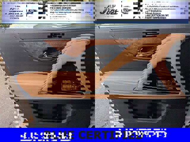 Used 2025 Lexus LX 600 4WD w/ Luxury Package image 11