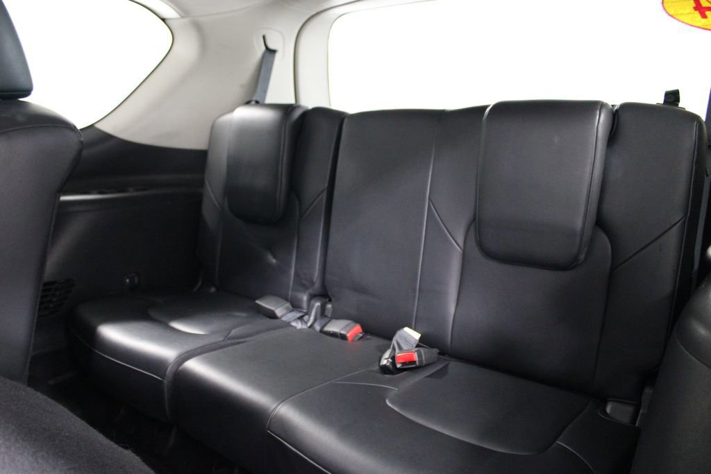 Used 2024 Nissan Armada SL image 28