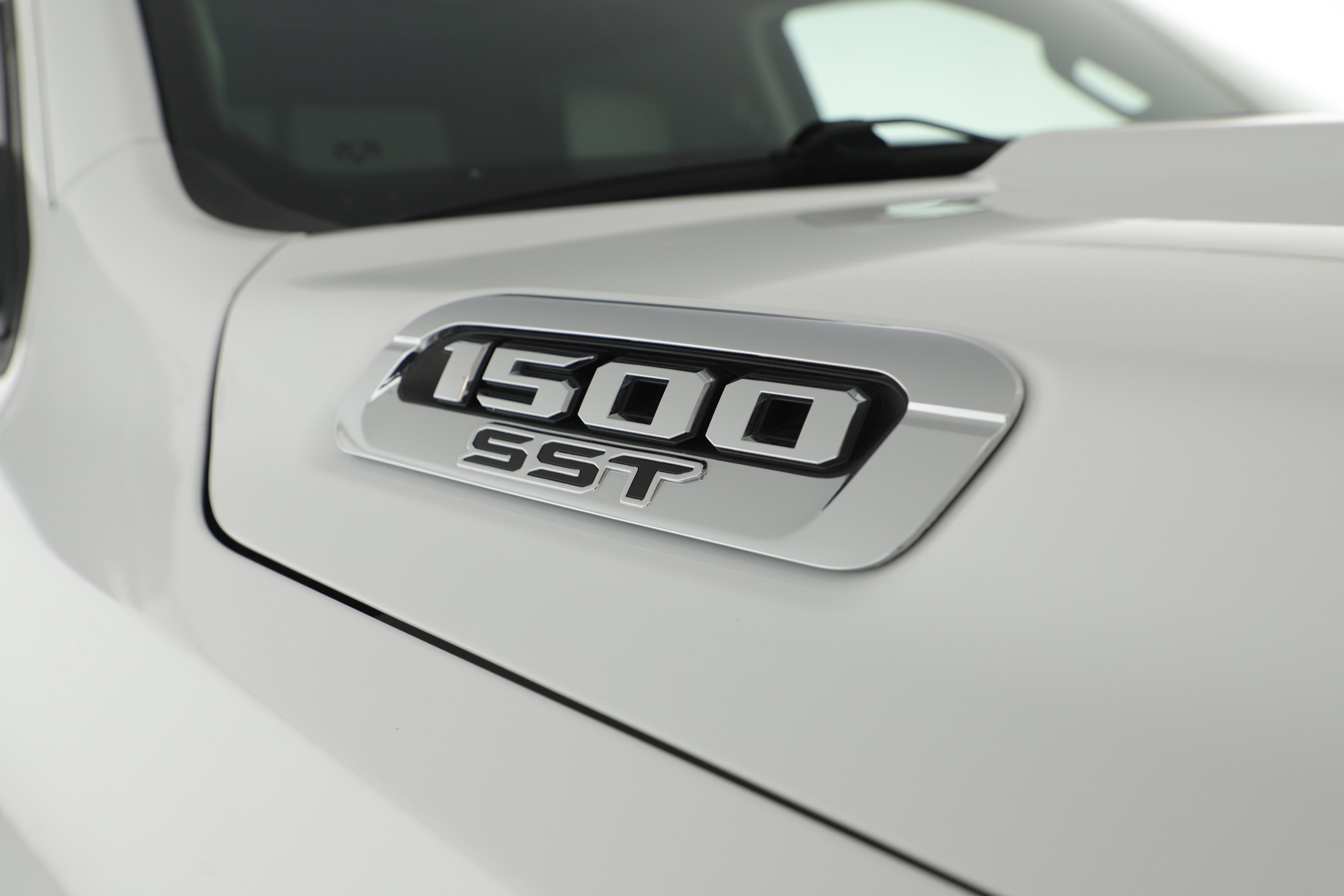 Used 2025 RAM 1500 Laramie w/ Laramie Southwest Edition image 3