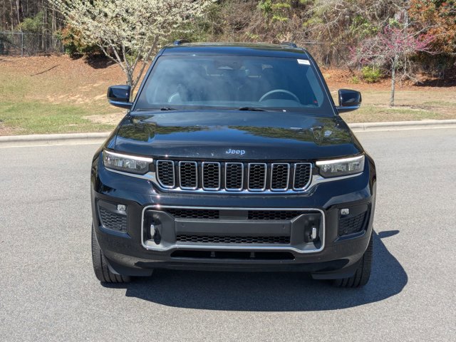 Used 2023 Jeep Grand Cherokee L Overland w/ Luxury Tech Group IV RWD image 9