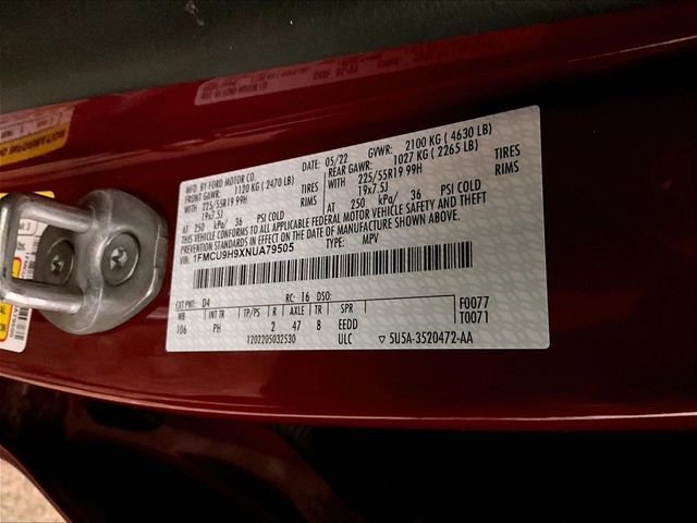 Certified 2022 Ford Escape SEL w/ SEL Stealth AWD Package image 32