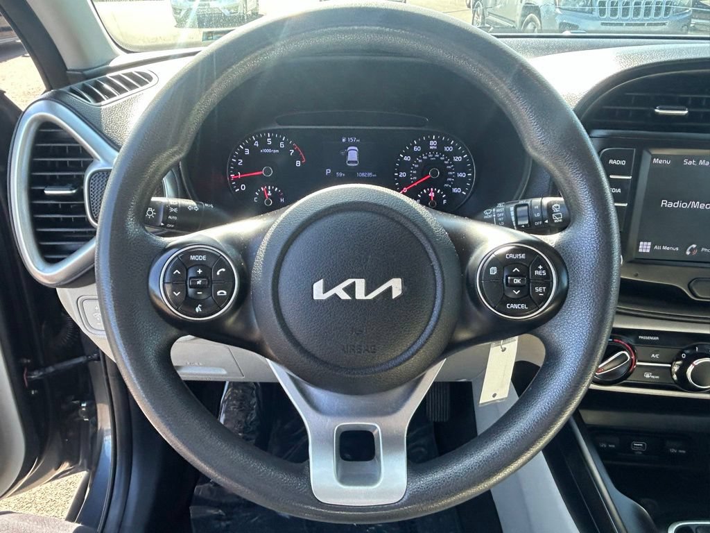 Used 2022 Kia Soul LX FWD image 17