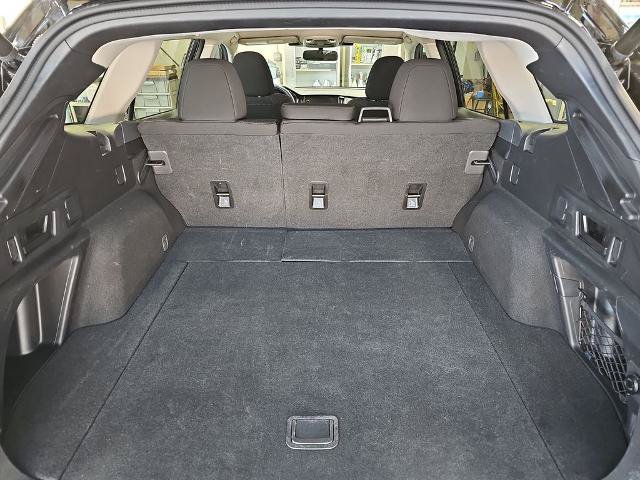 Used 2023 Subaru Outback Premium AWD/4WD image 12