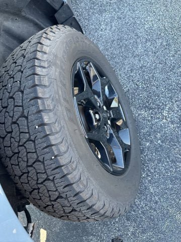 Certified 2024 Ford Maverick Lariat w/ FX4 Off-Road Package AWD/4WD image 18