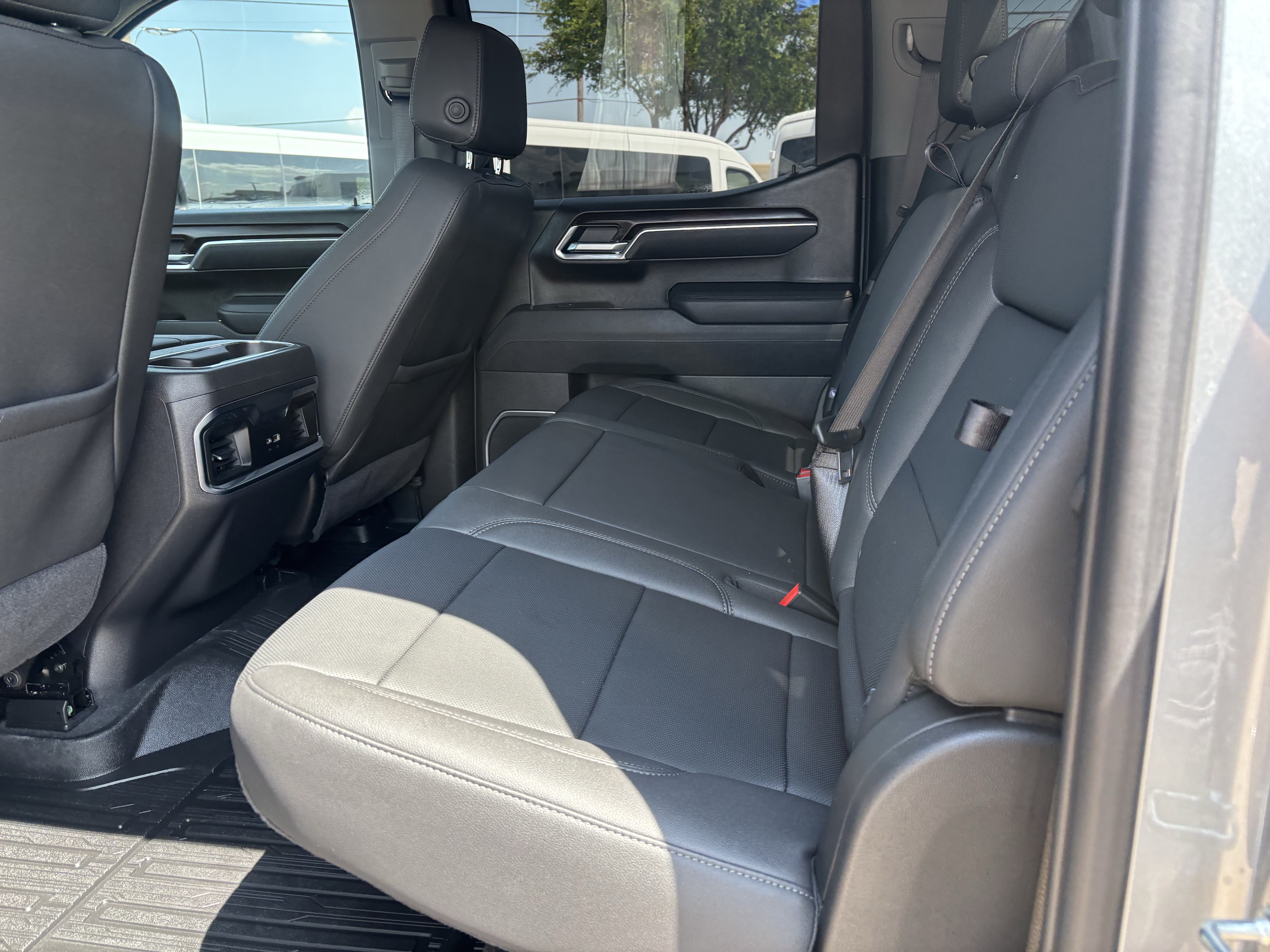 Used 2026 GMC Sierra 1500 SLT RWD image 15