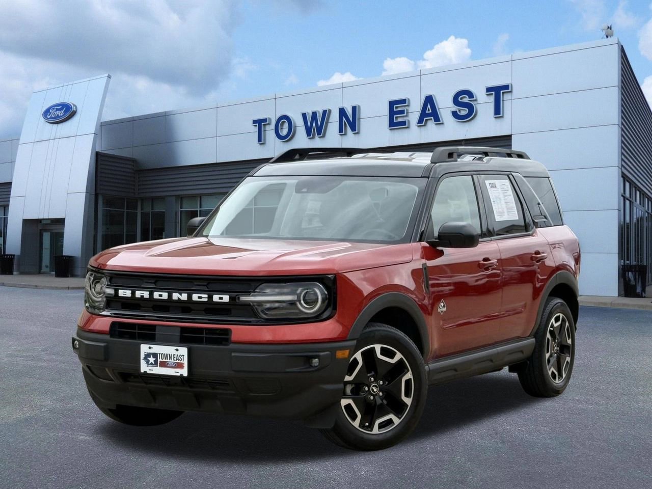 Certified 2024 Ford Bronco Sport Outer Banks w/ Tech Package image 1