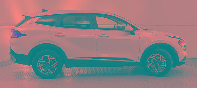 Used 2024 Kia Sportage LX image 5