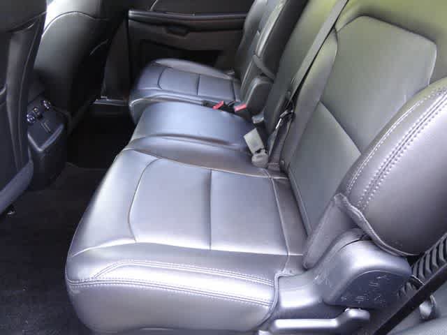 Certified 2018 Ford Explorer XLT w/ Equipment Group 202A FWD image 8